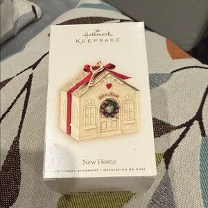 Hallmark Keepsake New Home Ornament - Cream and Red (new in box)